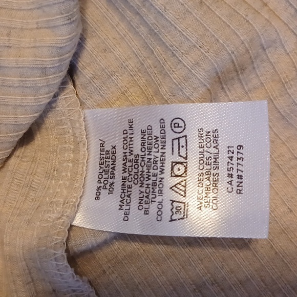 Ann Taylor Factory Ribbed V-neck T-shirt - Picture 5 of 5